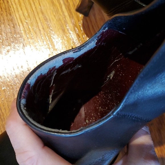 Vintage Aldo booties. Size 39, soft black leather, crazy cute heel shape. - Picture 13 of 14